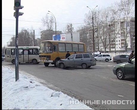 Пассажирский автобус, ехавший в сторону малой родины Мишарина, попал в ДТП. Все обстоятельства и последствия аварии 